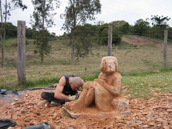 sculpture_made_of_stone
