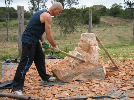 sculpture_made_of_stone