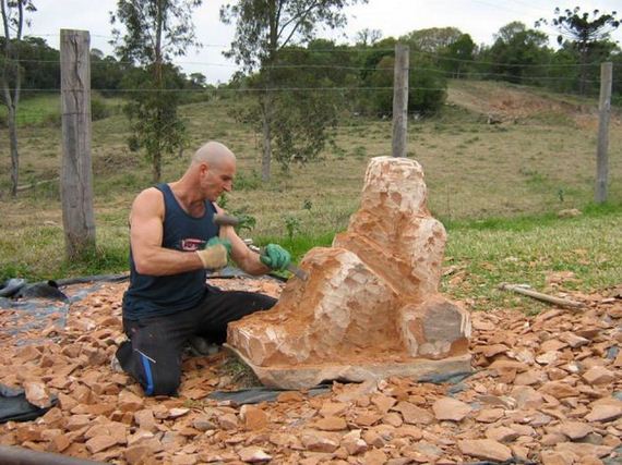 sculpture_made_of_stone