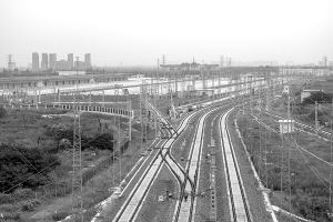 俯瞰鐵路寧波貨運北站。 記者 劉波 攝