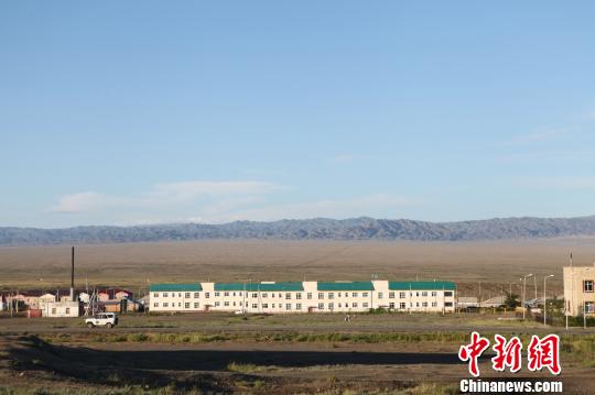 中哈邊界口岸見聞：哈方望“渝新歐”班列越來越多