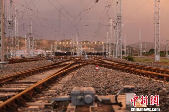 蘭州重慶共推“渝新歐”謀歐亞大陸橋經濟新坐標
